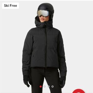 Helly Hansen Women’s Nora Short Puffy Ski Jacket